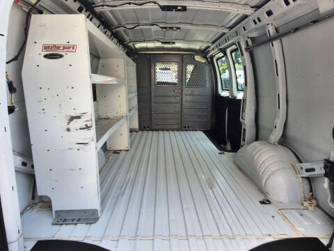 2017 GMC Savana 2500
