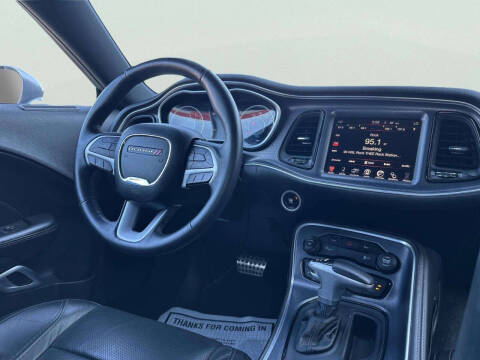 2016 Dodge Challenger SXT