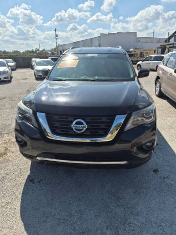 2018 Nissan Pathfinder SV
