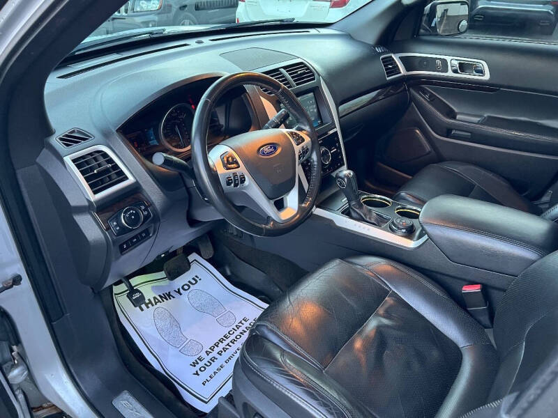 2012 Ford Explorer Limited