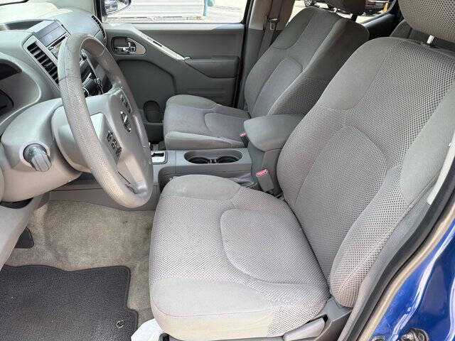 2015 Nissan Frontier SV