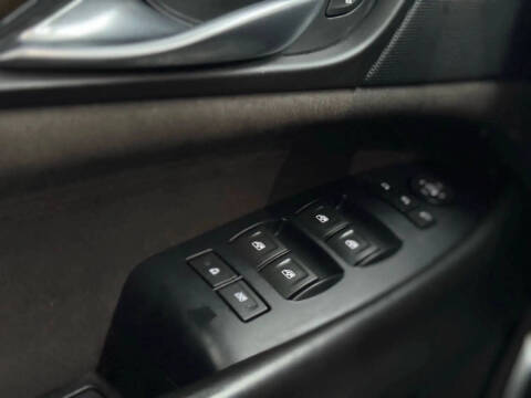 2017 Cadillac Escalade Platinum