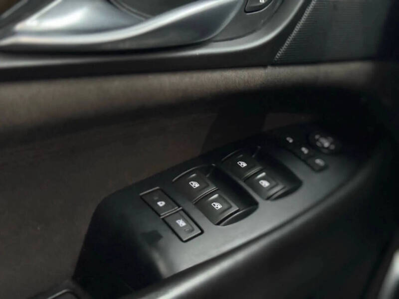 2017 Cadillac Escalade Platinum