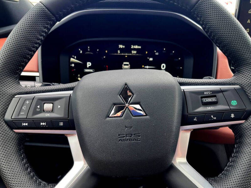 2025 Mitsubishi Outlander SEL