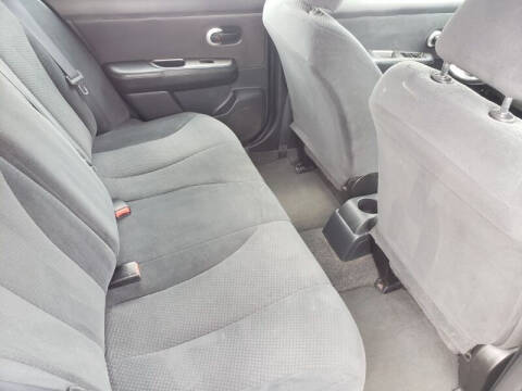 2012 Nissan Versa 1.8 S