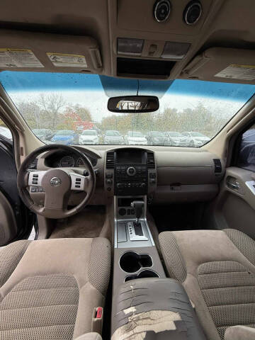 2011 Nissan Pathfinder SV
