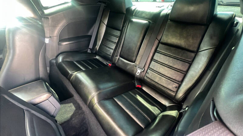 2014 Dodge Challenger SXT