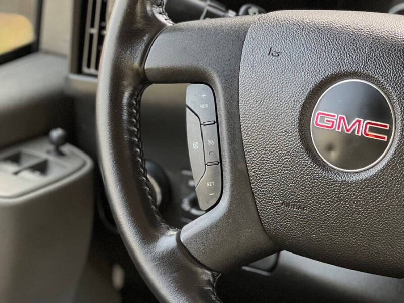 2023 GMC Savana 2500