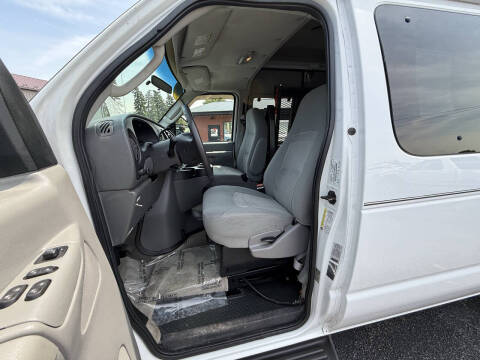 2006 Ford E-Series E-350 SD XLT