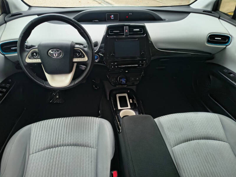 2017 Toyota Prius Three