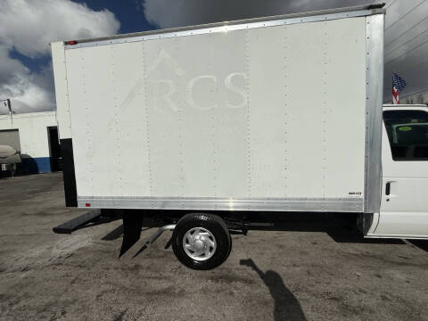 2017 Ford E-Series E-350 SD