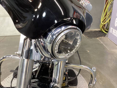 2010 Harley-Davidson® FLHR - Road King®