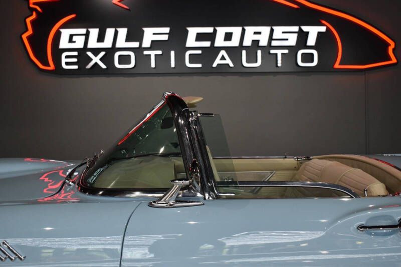 1957 Ford Thunderbird