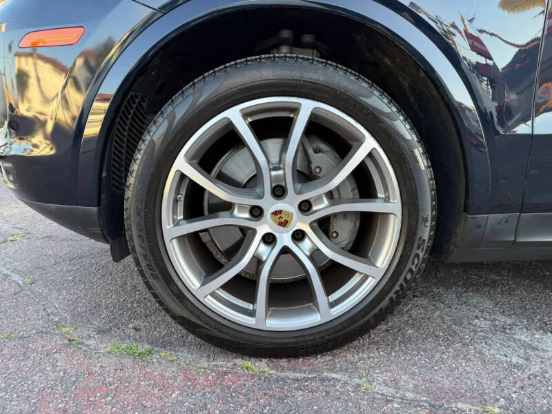 2019 Porsche Cayenne S