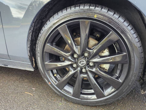 2024 Mazda Mazda3 Sedan 2.5 S Carbon Edition