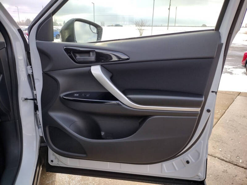 2026 Mitsubishi Eclipse Cross LE