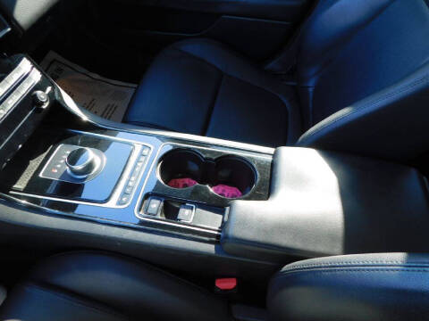 2017 Jaguar XE 25t Premium