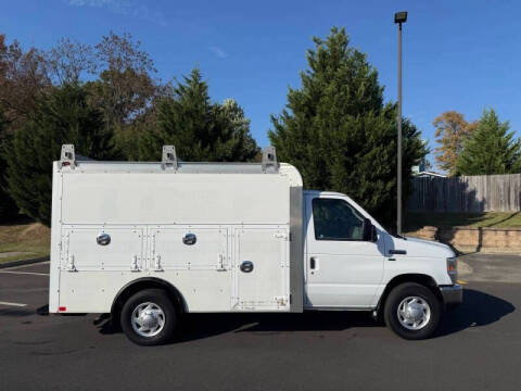 2017 Ford E-Series E-350 SD