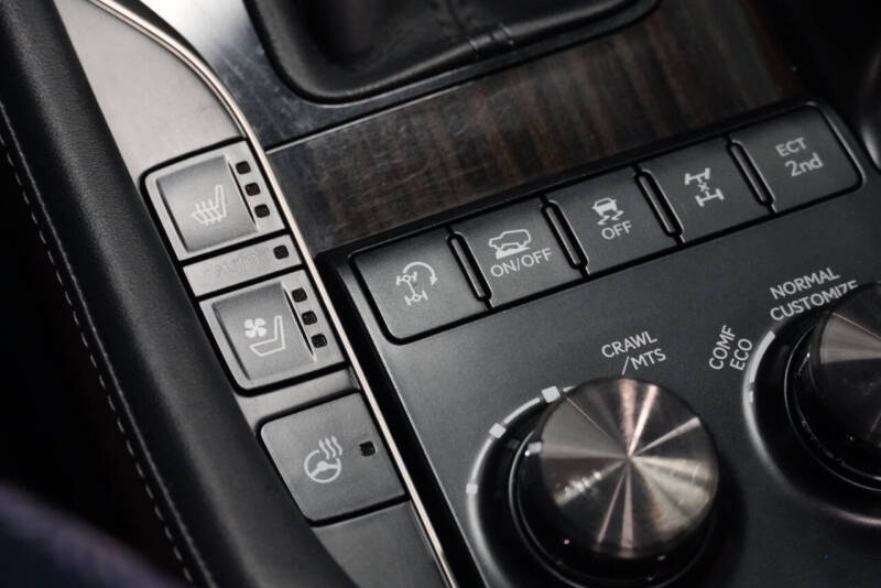 2016 Lexus LX 570