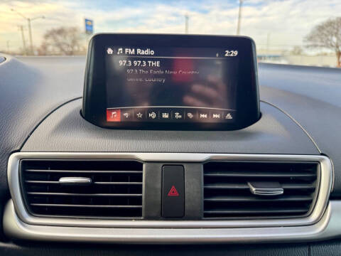 2018 Mazda MAZDA3 Touring