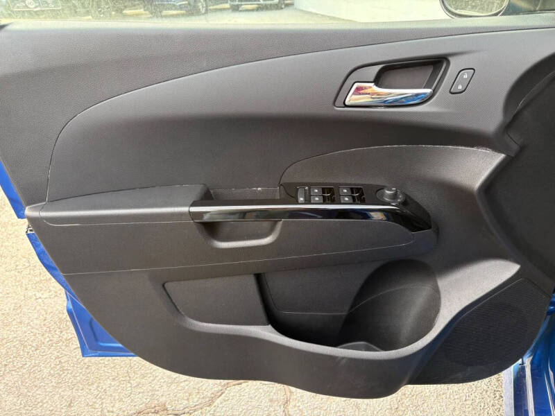 2017 Chevrolet Sonic LT Auto