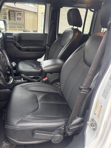 2016 Jeep Wrangler Unlimited Sahara