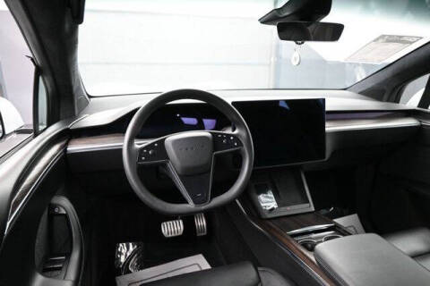 2023 Tesla Model X Standard Range