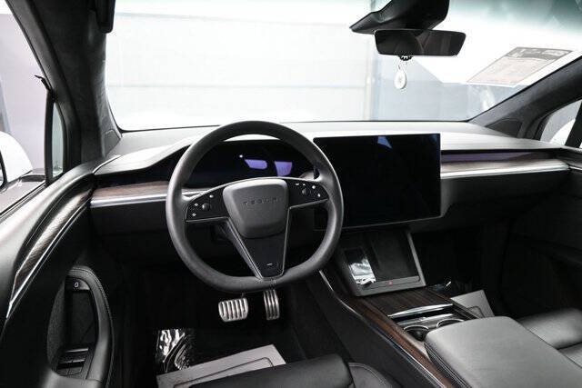 2023 Tesla Model X Standard Range