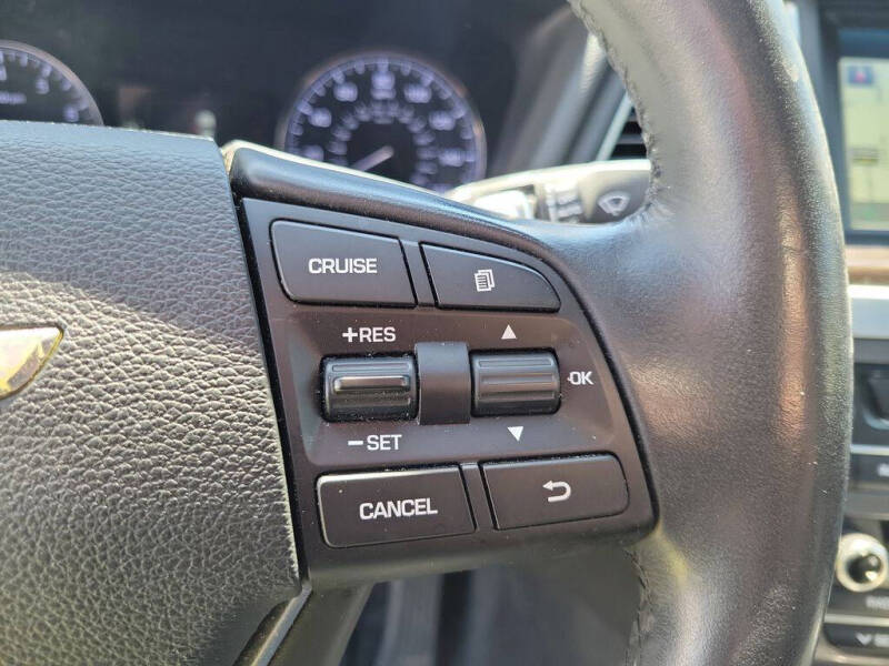 2015 Hyundai Genesis
