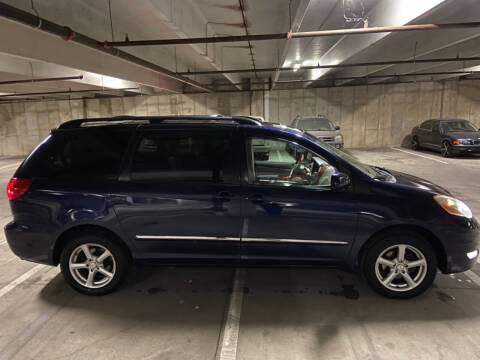 2006 Toyota Sienna for sale at AUTO ACQUISITIONS USA in Eden Prairie MN
