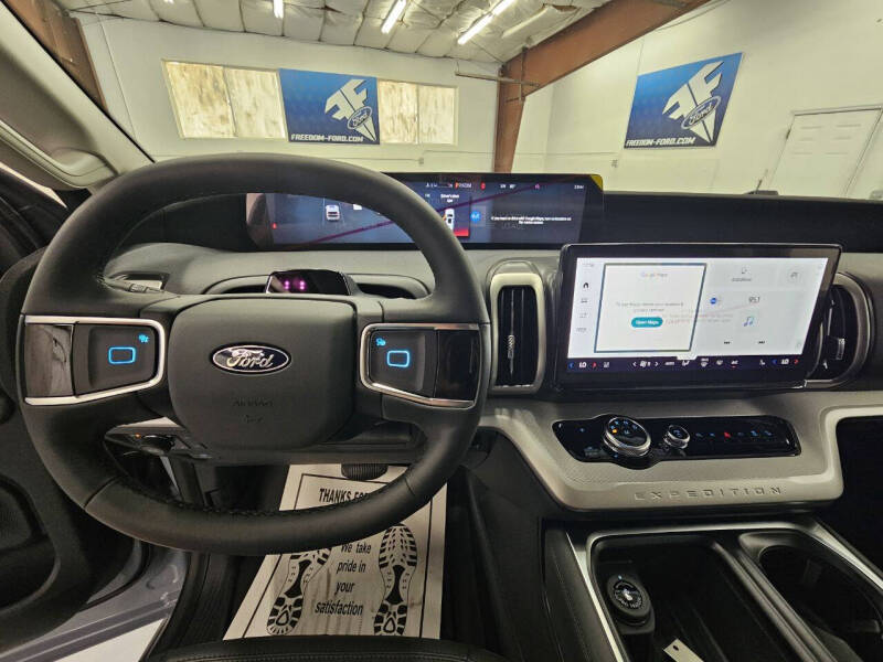 2026 Ford Expedition MAX Active