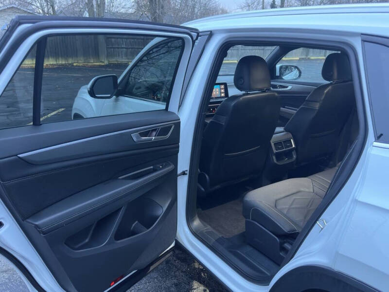 2024 Volkswagen Atlas Cross Sport SE 4Motion