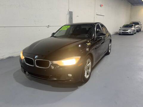 2013 BMW 3 Series for sale at Lamberti Auto Collection in Plantation FL