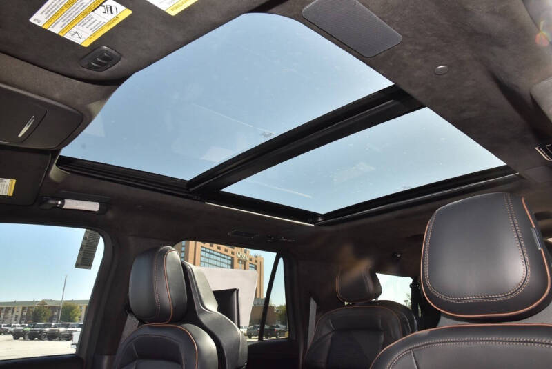 2025 Lincoln Navigator L Black Label