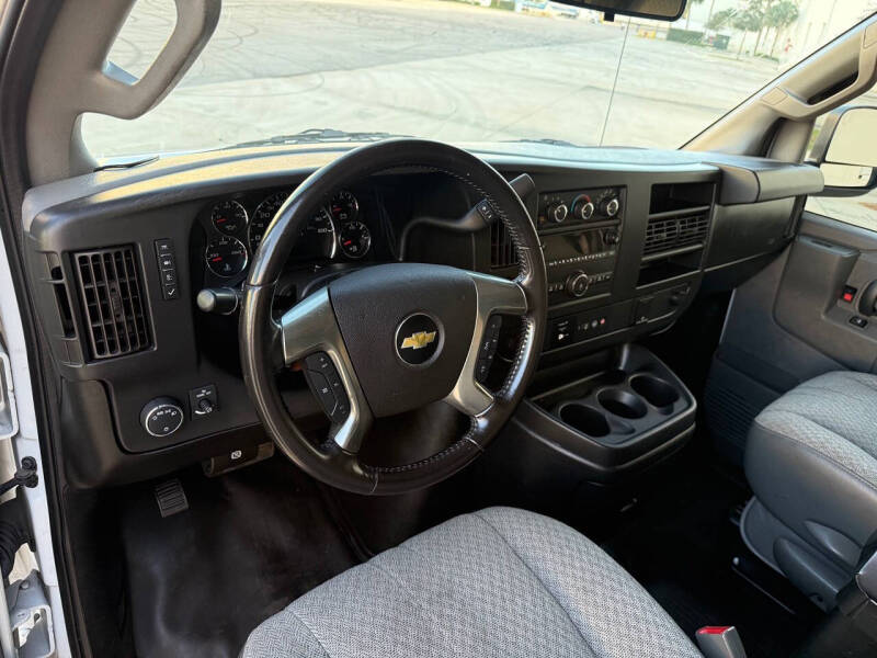 2019 Chevrolet Express 2500