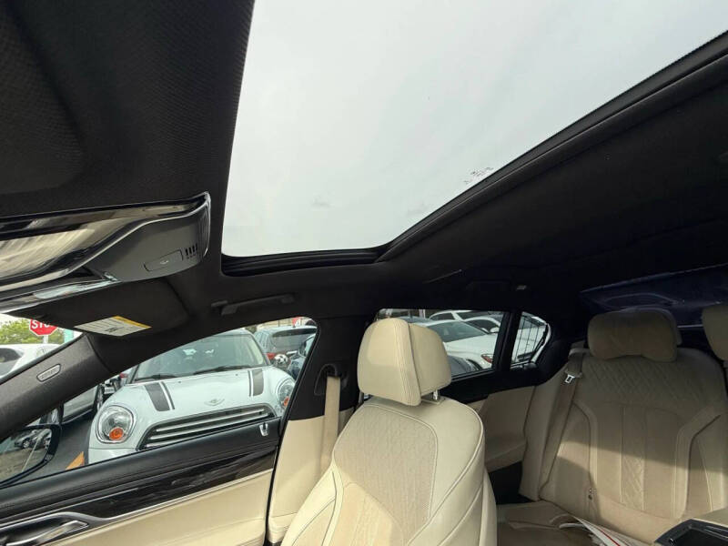 2016 BMW 7 Series 740i