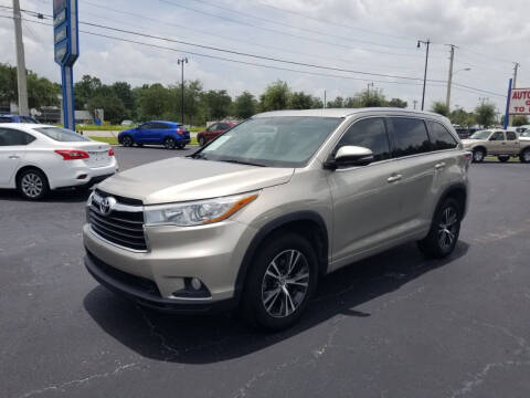 2016 Toyota Highlander for sale at Blue Book Cars in Sanford FL