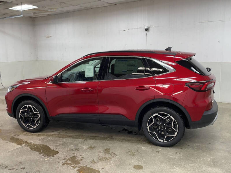 2026 Ford Escape Platinum