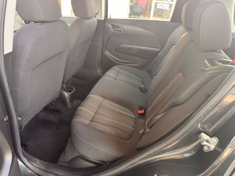 2016 Chevrolet Sonic LT Auto