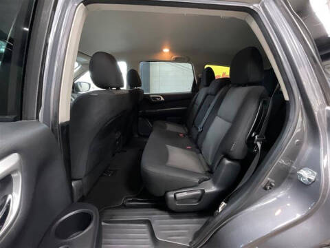 2020 Nissan Pathfinder SV