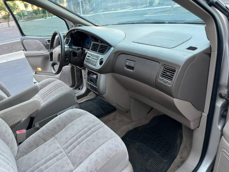 2002 Toyota Sienna XLE