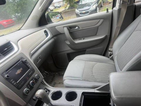 2017 Chevrolet Traverse LS