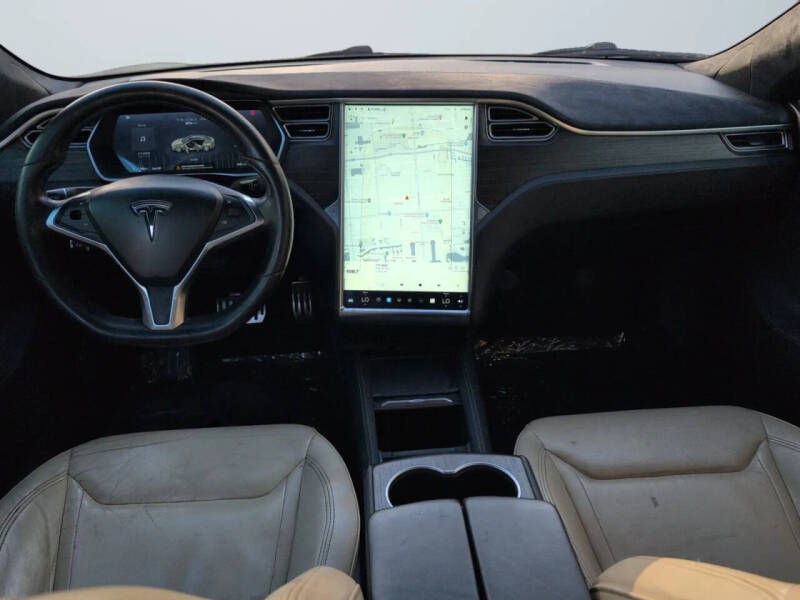 2015 Tesla Model S