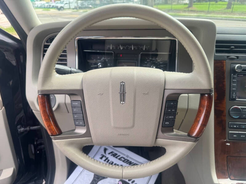 2011 Lincoln Navigator