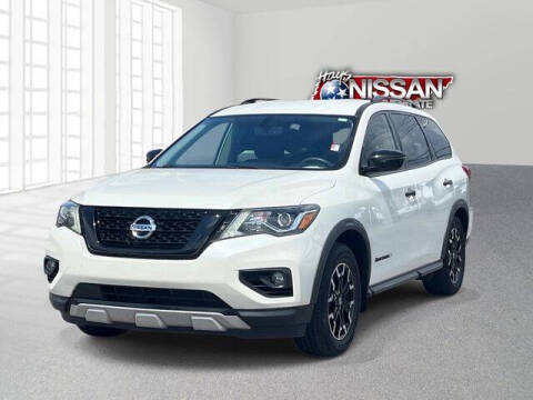 2020 Nissan Pathfinder SV