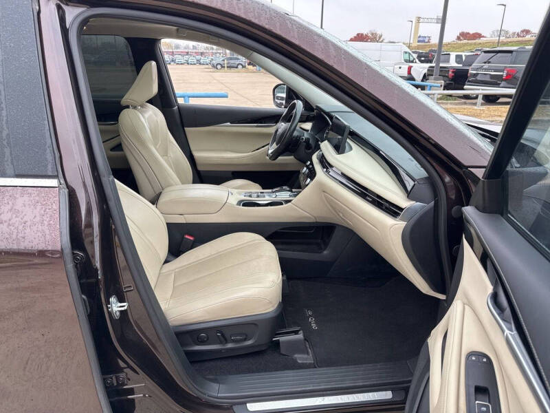 2022 Infiniti QX60 Pure