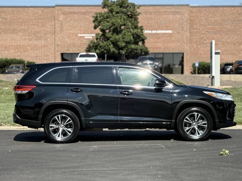 2017 Toyota Highlander LE