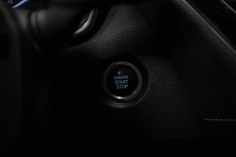 2024 Toyota Corolla Hatchback SE