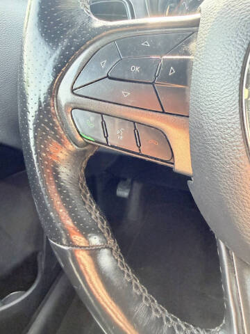 2018 Dodge Challenger SXT Plus