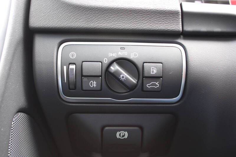 2015 Volvo S60 T5 Premier